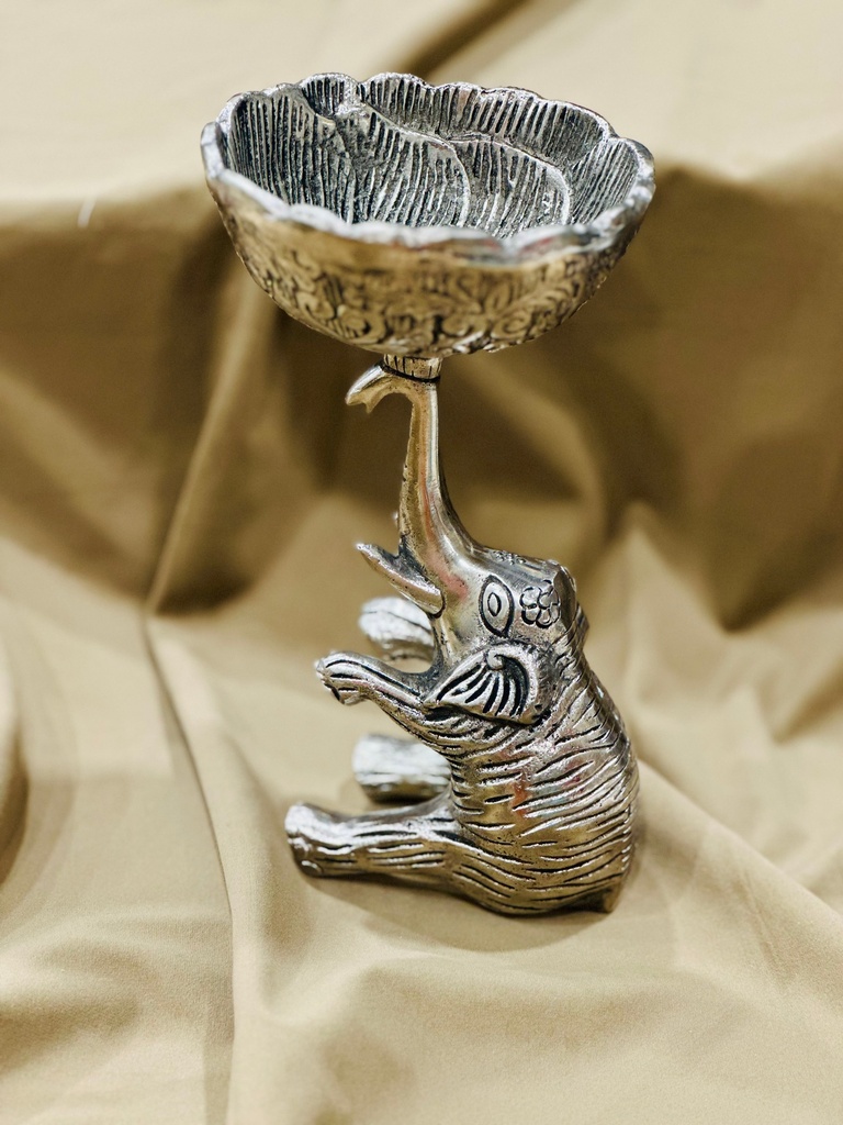 German Silver Elephant Trunk Dry Fruit Bowl – Festive Serveware (German Silver)